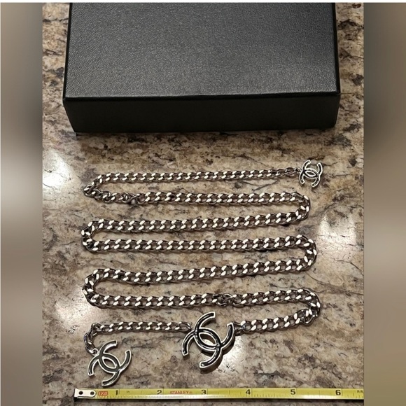 Chanel vintage Belt (or necklace) with Box and Tags - Picture 15 of 15